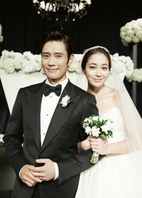 Lee Byung Hun & Im Seong Eun Spotted 'Super Close Skin-to-Skin' at Event